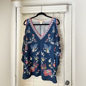 Flying Tomato cold should blouse